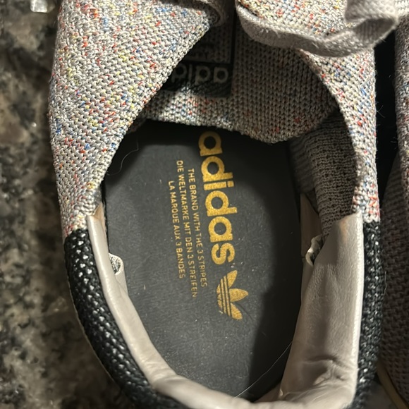 Men’s primeknit boost Adidas sneakers - Picture 5 of 11